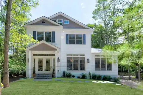 Newly Built Beauty for Rent