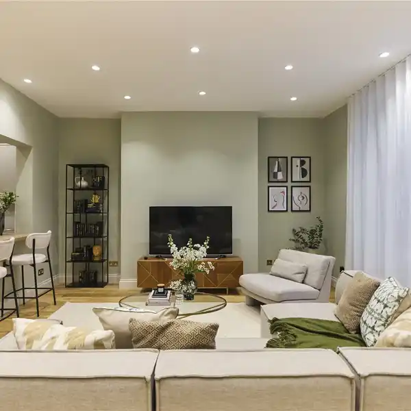 CHARMING AND PEACEFUL APARTMENT WITH A PRIVATE PATIO