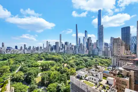 Spacious Corner Two Bedroom Apartment with Breathtaking Park Views