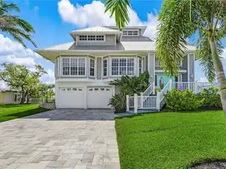 Getaway Stilt Home on Pine Island