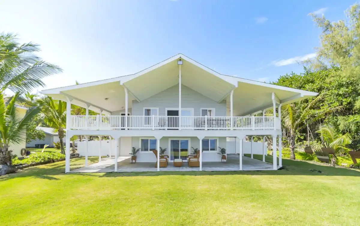 Oceanfront Property with Majestic Water View
