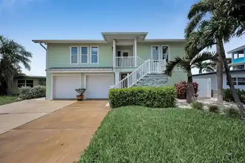 Spectacular Waterfront Pool Home on Boca Ciega Bay