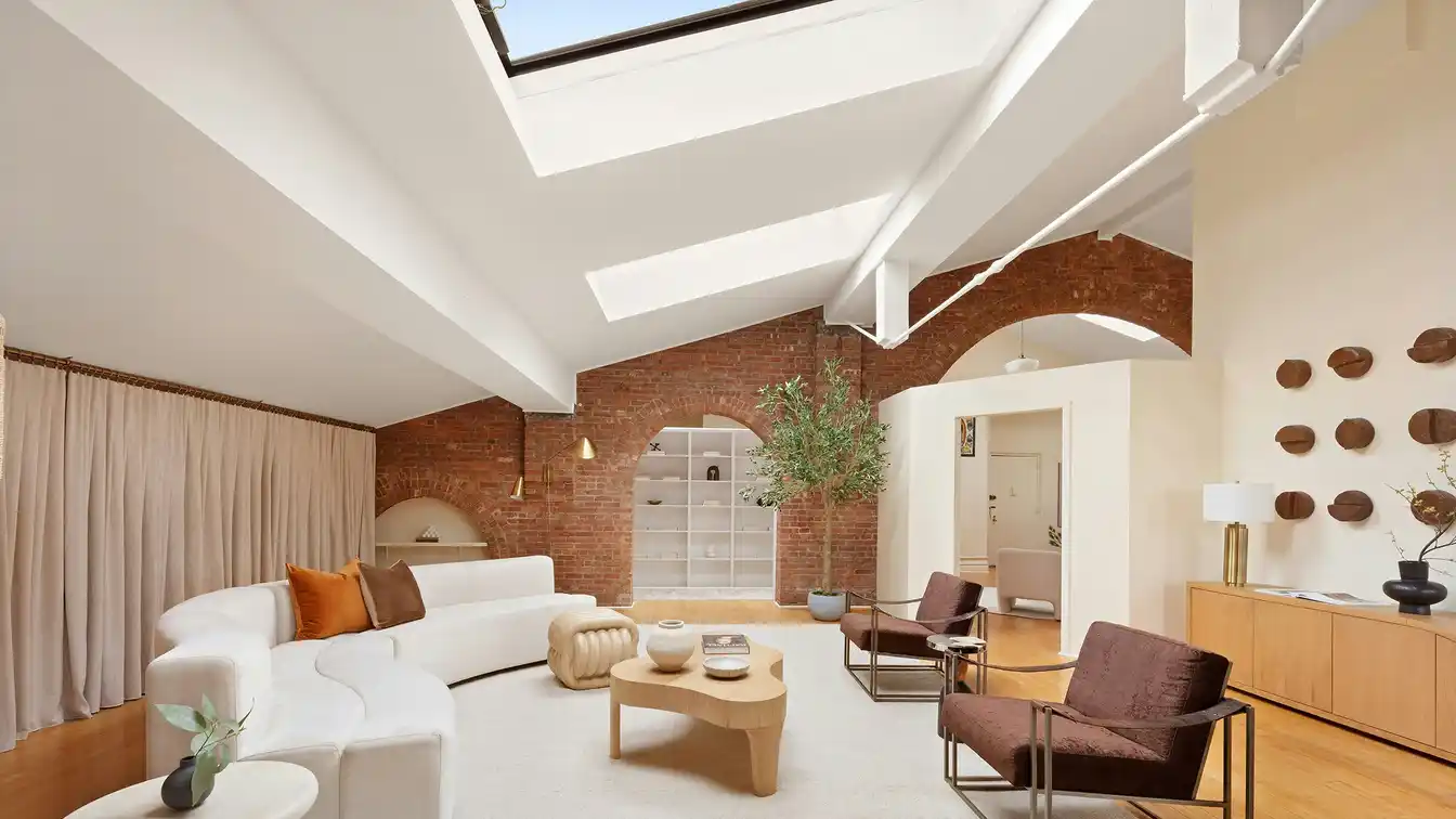 Rare Authentic Top Floor Loft