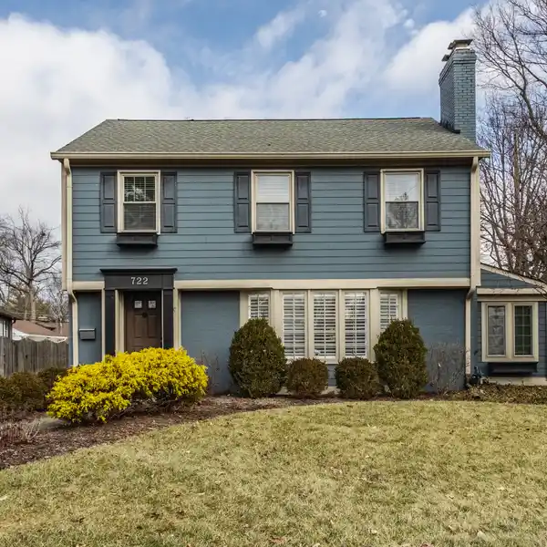 LOVINGLY UPDATED HOME IN COVETED FOREST HILLS