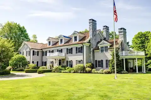 Stonewall Manor