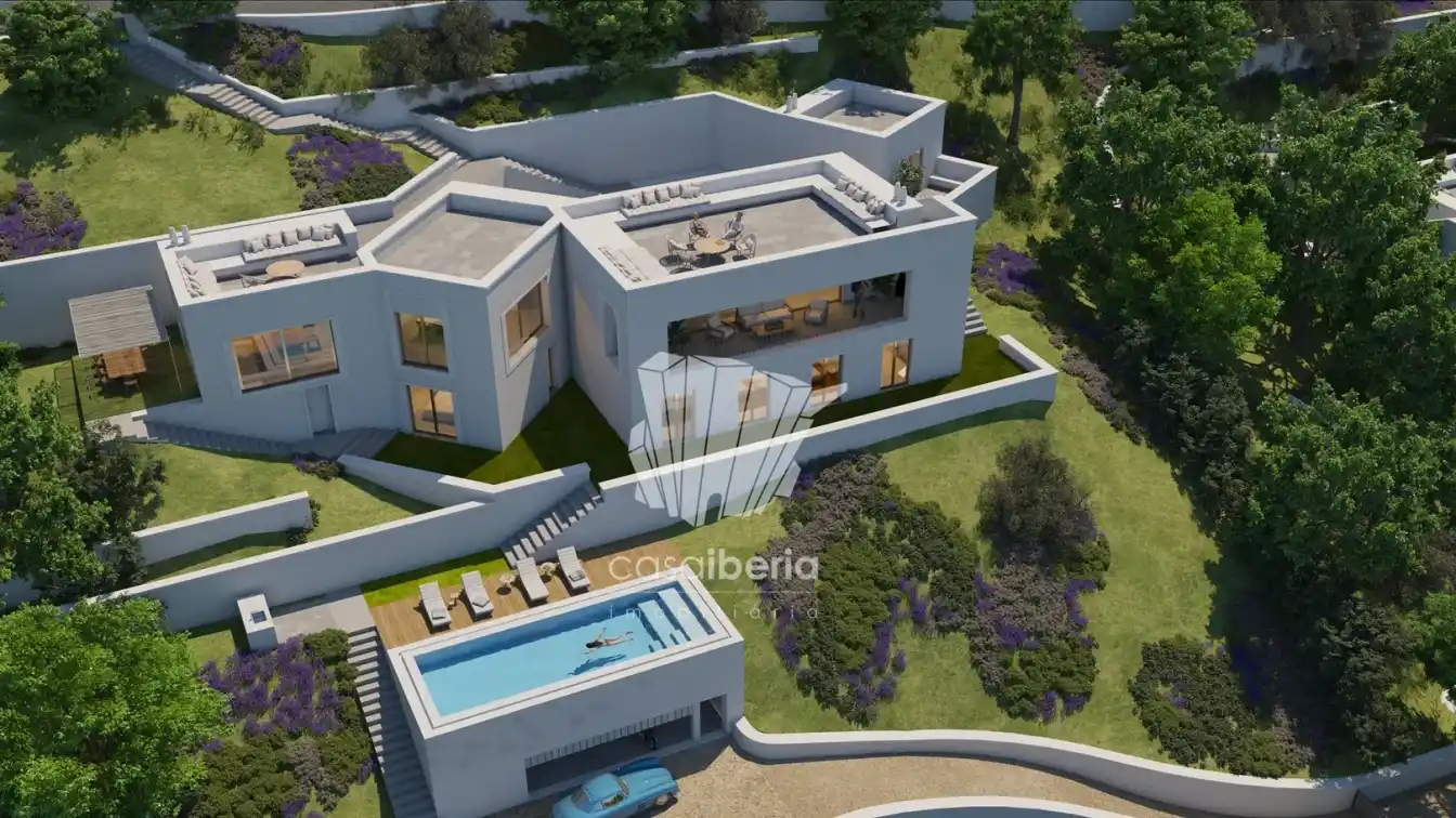 Sumptuous Five Bedroom Detached Villa