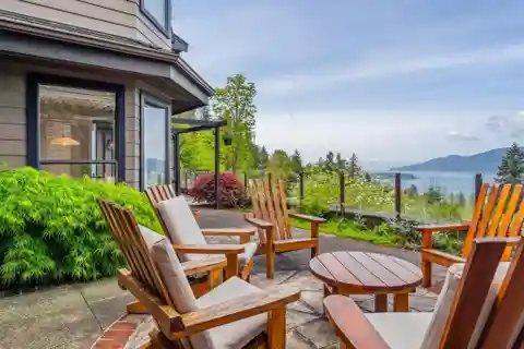 Original Sahalee Build with World-Class Views