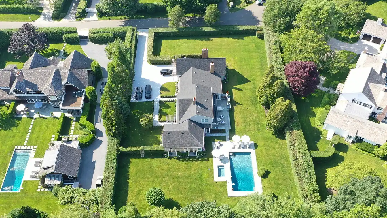 Amazing East Hampton South Estate