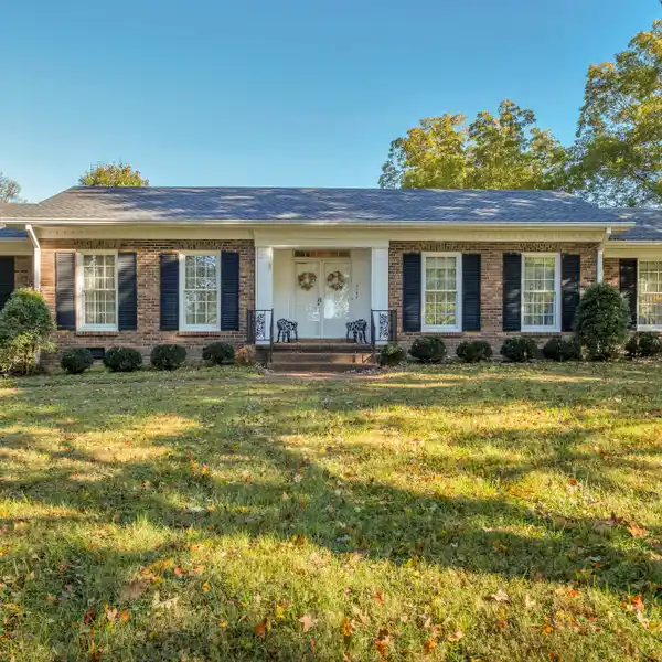 HISTORIC FAMILY ESTATE WITH TIMELESS COUNTRYSIDE CHARM