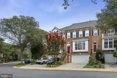 Spacious Townhome in Reston Town Center