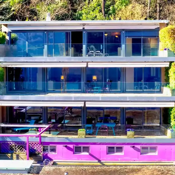BRIGHT AND UNIQUE RESIDENCE