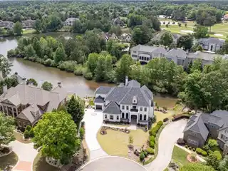 The Pinnacle of Country Club Living