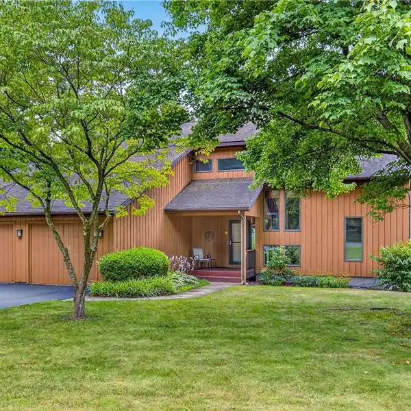 BEAUTIFULLY MAINTAINED HOME ON A QUIET CUL-DE-SAC