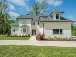 Luxurious Retreat