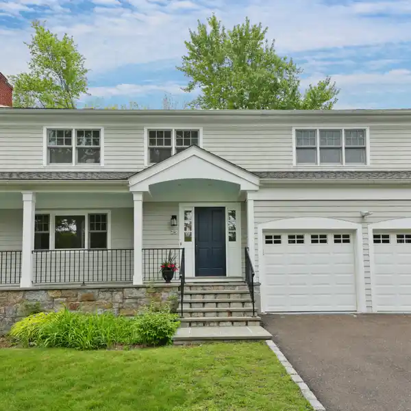 ELEGANT COLONIAL WITH DESIGNER FINISHES THROUGHOUT