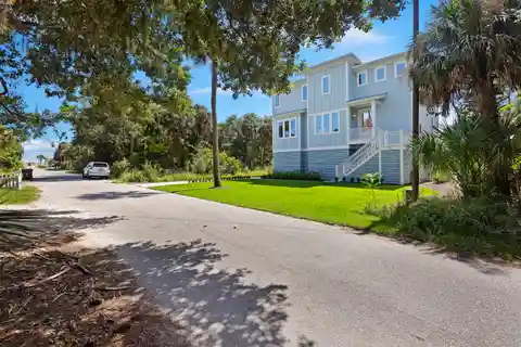 Coastal Retreat in Prime Location