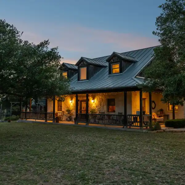 BEAUTIFUL 61.54-ACRE RANCH IN ENCHANTED VISTA