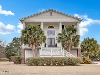 Captivating Pool Home in Sought-After Harbour Village