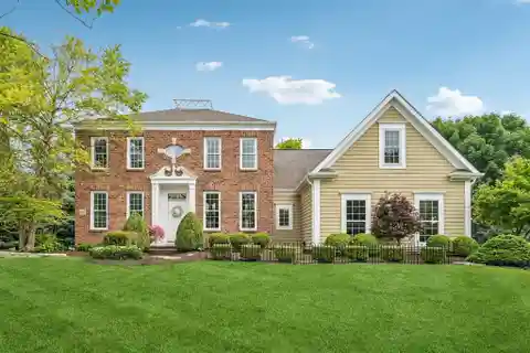 Spacious Home with Gorgeous Golf Panoramas
