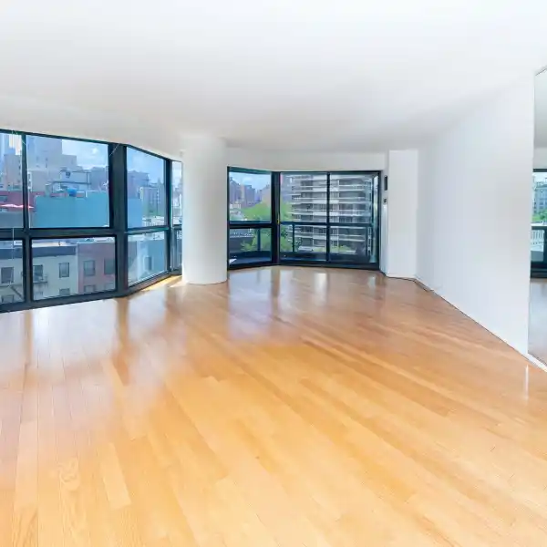 WONDERFUL LUXURIOUS CONDO IN UPPER EAST SIDE