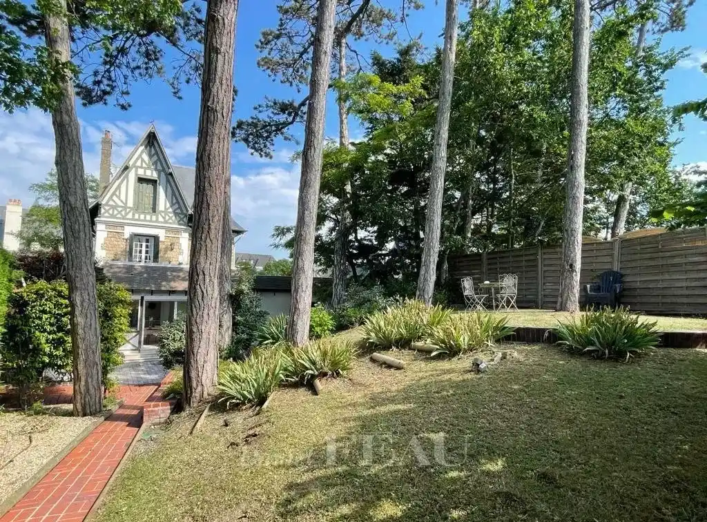 Exceptional Property in Excellent Condition
