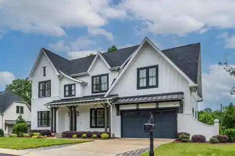 Immaculate Open-Plan Modern Farmhouse