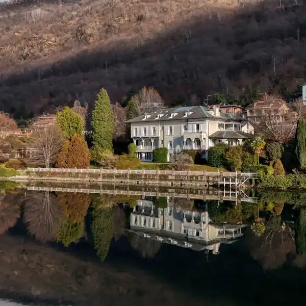 PRESTIGIOUS VILLA ON LAKE ORTA