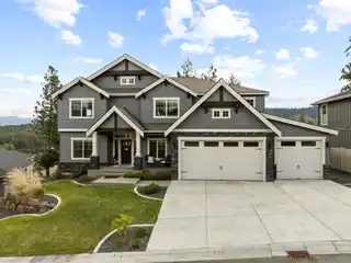 Special Home in Gated Elk Ridge Estates