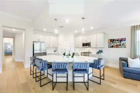 Remarkable Coach Home in Viansa at Talis Park