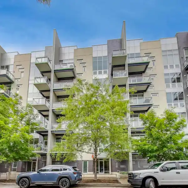 NEWLY RENOVATED WEST LOOP GEM WITH DUAL BALCONIES