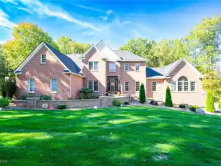 Luxury Living on a Private Acre