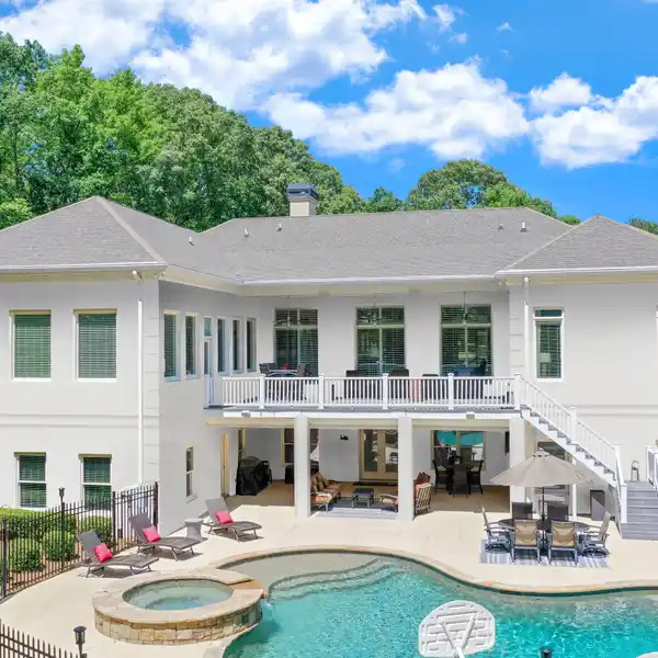 PREMIER EIGHT-ACRE LAKE LANIER ESTATE IN SOUGHT AFTER BUFORD