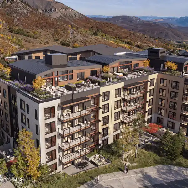 CORNER RESIDENCE ON THE MOUNTAIN SIDE OF STRATOS