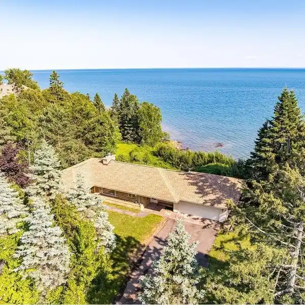 STUNNING LAKE SUPERIOR SHORELINE RETREAT ON 2+ ACRES