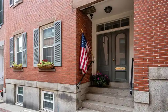 Chestnut Row Condominium