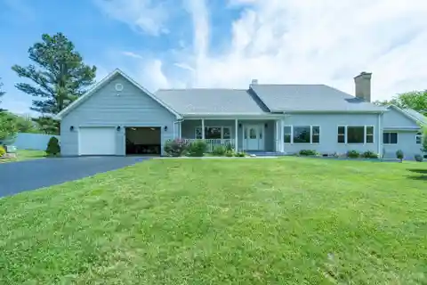 41 Acres of Private Country Paradise