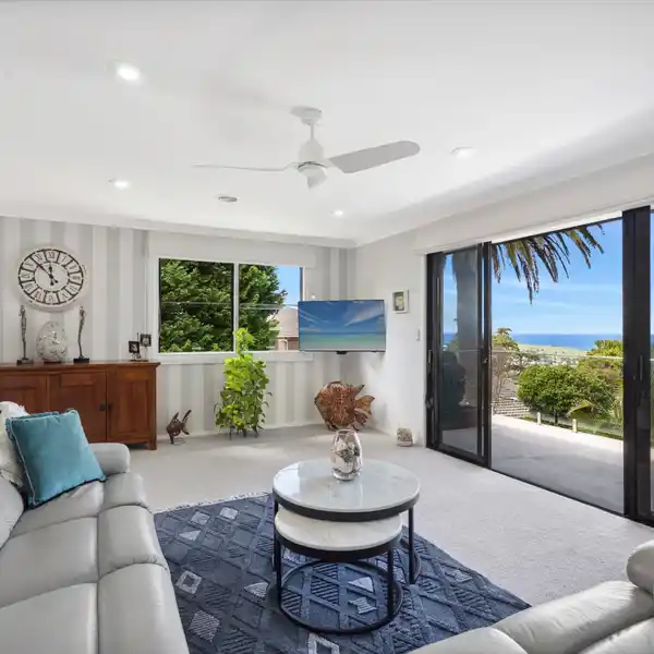 PRESTIGE NORTHERN BEACHES HOME WITH UNMATCHED OCEAN VIEWS