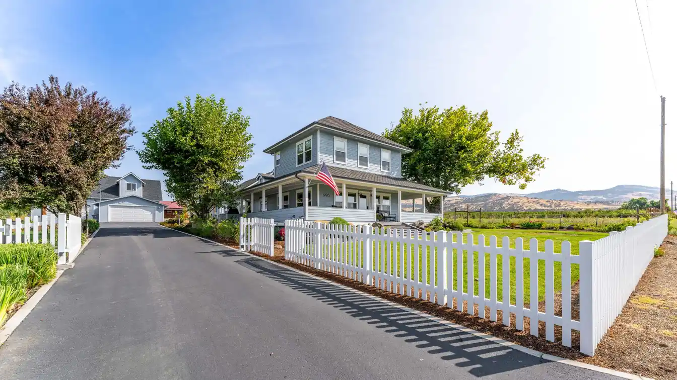 Fully Restored 1900 Home in the Talent Area