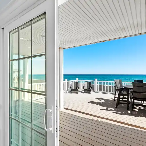 STUNNING OCEANFRONT HOME