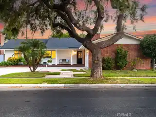 Inviting Home with a Big Backyard