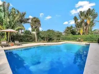 Charming Home Centrally Located in Big Cypress