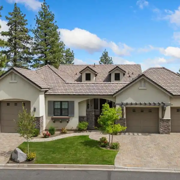 NEARLY NEW PARC FORET MASTERPIECE IN MONTREUX