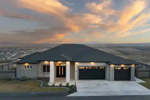 Comfortable and Elegant Rambler