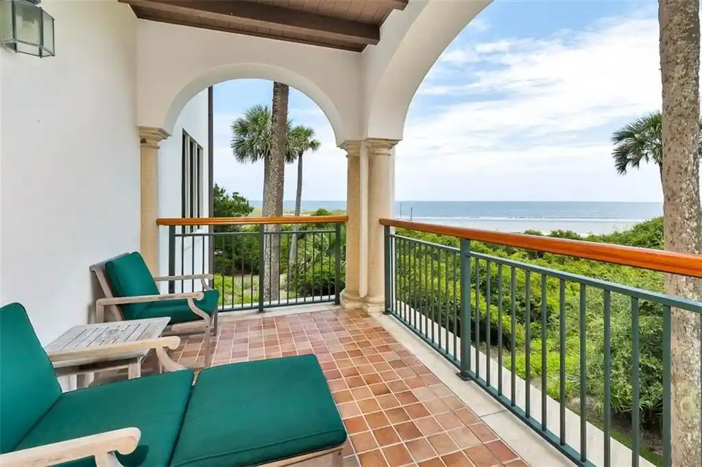 Coastal Sanctuary with Breathtaking Views