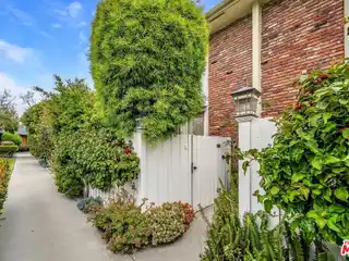 Beautifully Remodeled Tri-level Townhome