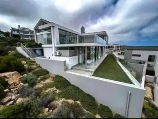 Modern Coastal Escape with Ocean Views