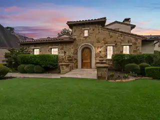 Woodlands Luxury