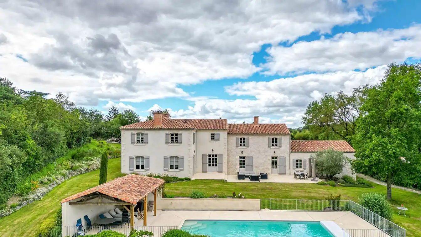 A Perfect Interpretation of the Vendee Manor House