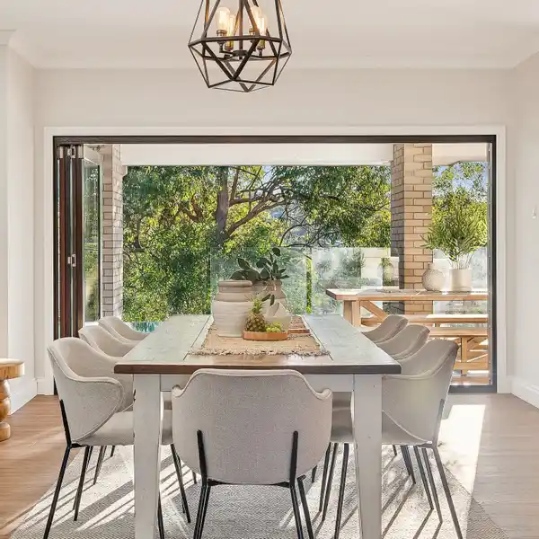 ARCHITECTURAL SINGLE-LEVEL HOME ON 5-ACRE ESTATE