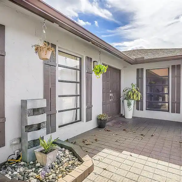 WELLINGTON HOME IN A HIGH-DEMAND RENTAL MARKET